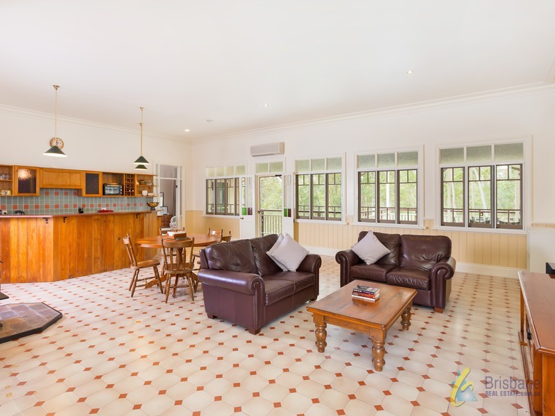 32 White Cedar Rd, Pullenvale QLD 4069