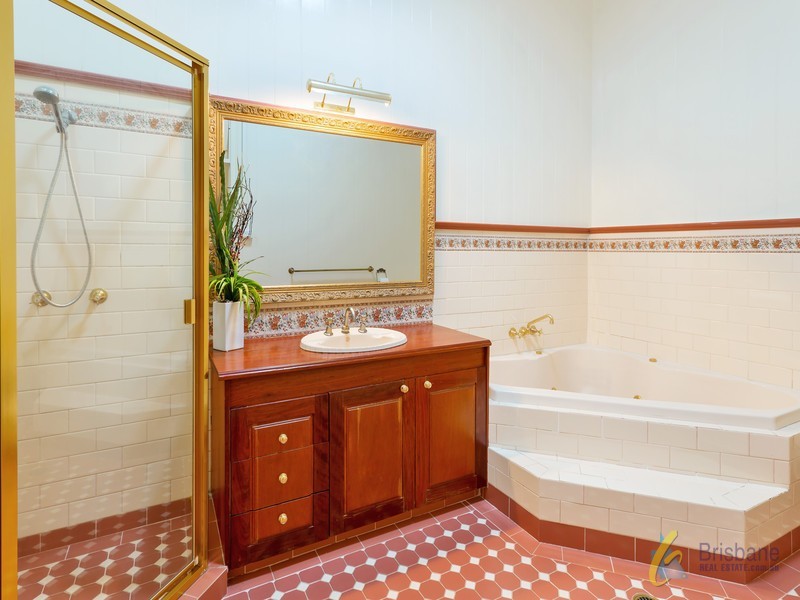 32 White Cedar Rd, Pullenvale QLD 4069