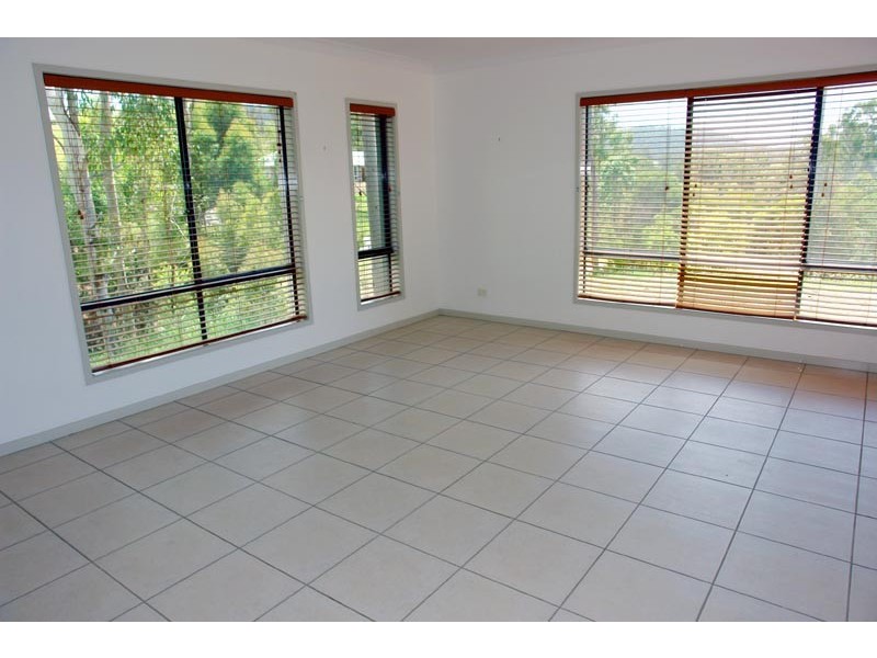 7 Native Olive Place, Mount Crosby QLD 4306