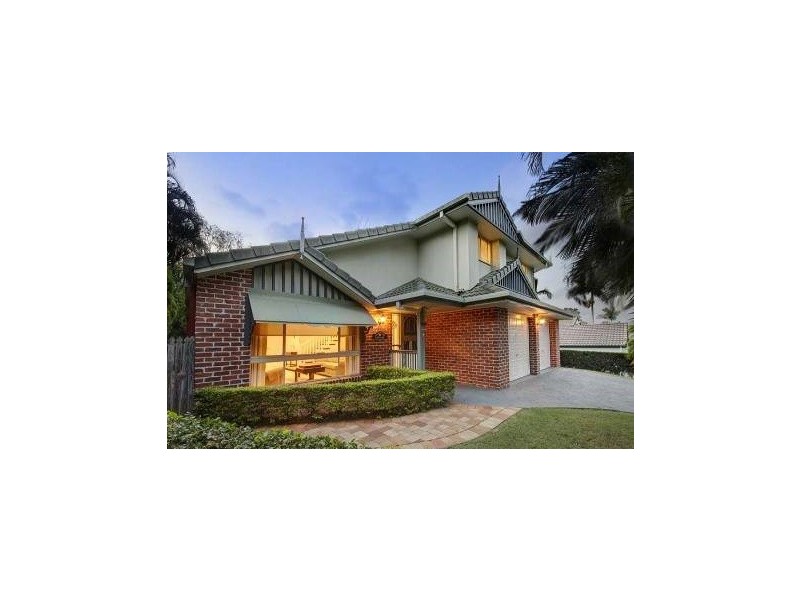 11 Martens Place, Brookfield QLD 4069