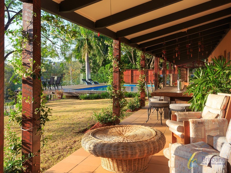 196 Greentrees Avenue, Kenmore Hills QLD 4069