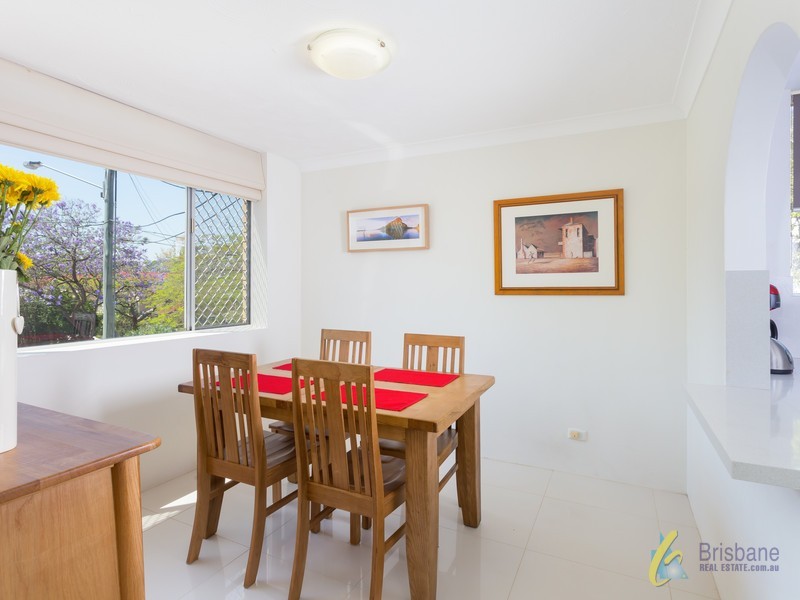 1/117 Clarence Road, Indooroopilly QLD 4068