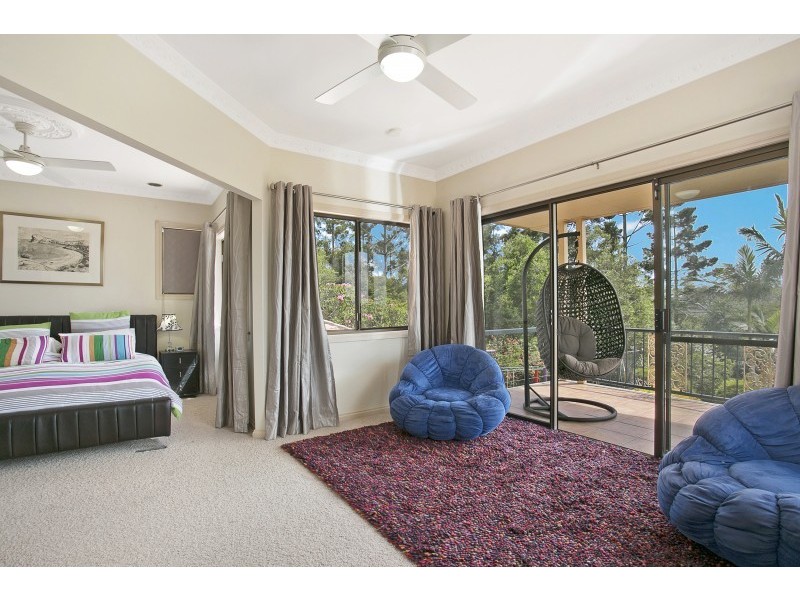 30 Leatherwood Place, Brookfield QLD 4069