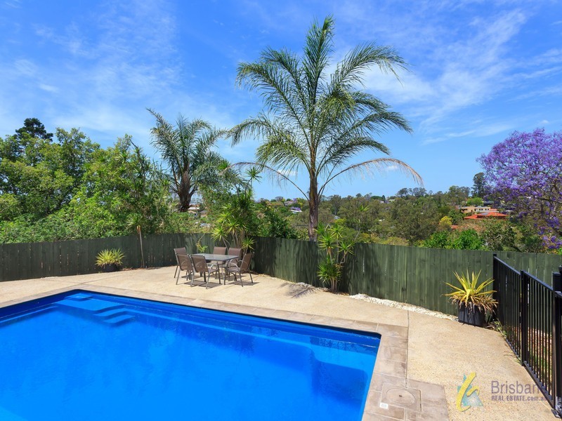 12 Cooranga Street, Jindalee QLD 4074