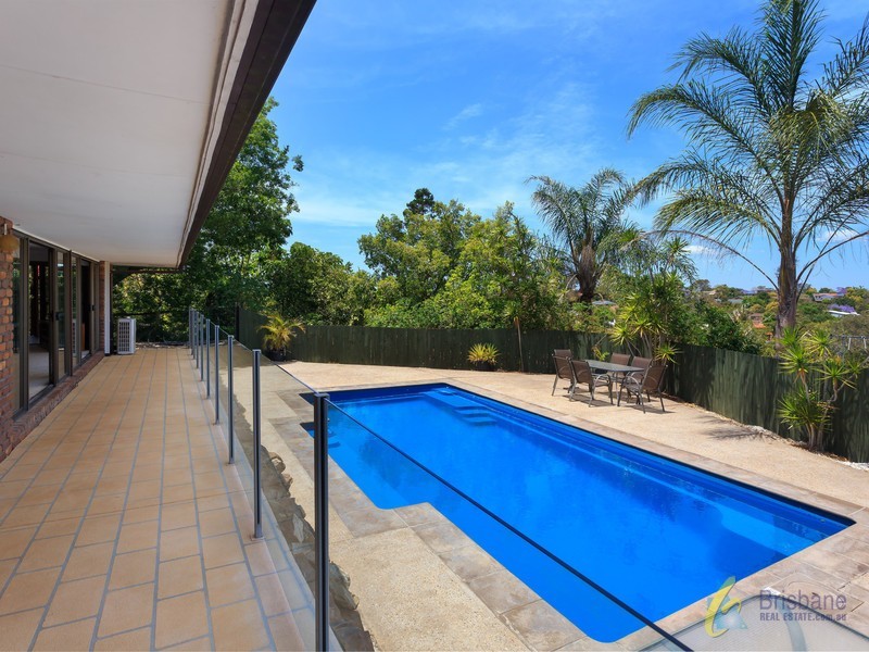 12 Cooranga Street, Jindalee QLD 4074