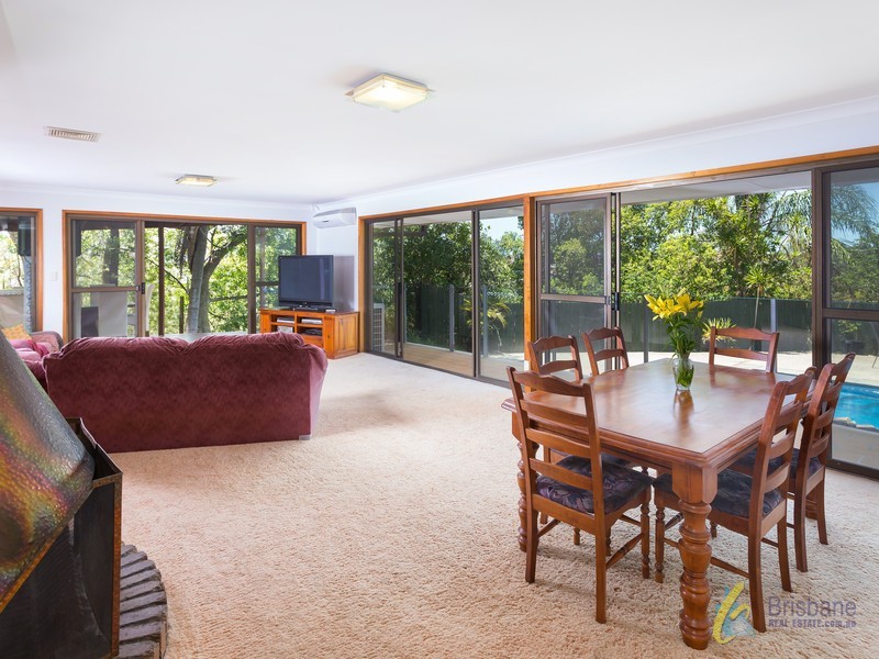 12 Cooranga Street, Jindalee QLD 4074