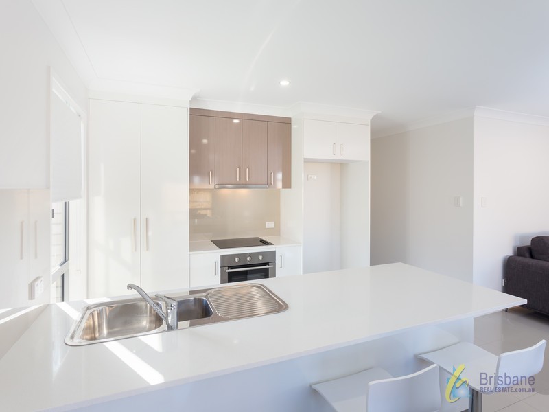 5 Robert Jones Street, Redbank Plains QLD 4301