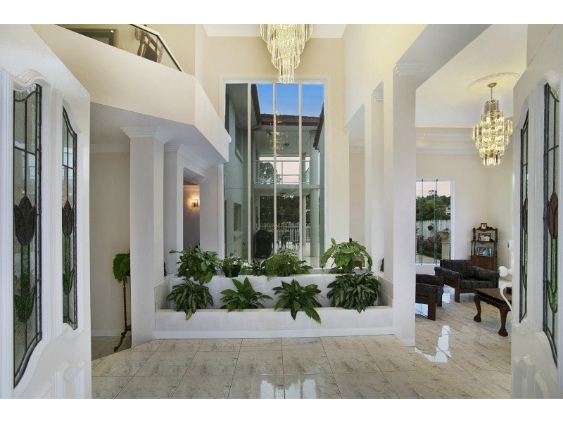 32 NEWELL PL, Westlake QLD 4074