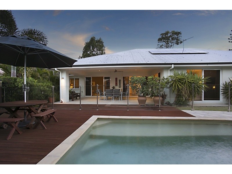 16 Barrygroves Court, Fig Tree Pocket QLD 4069