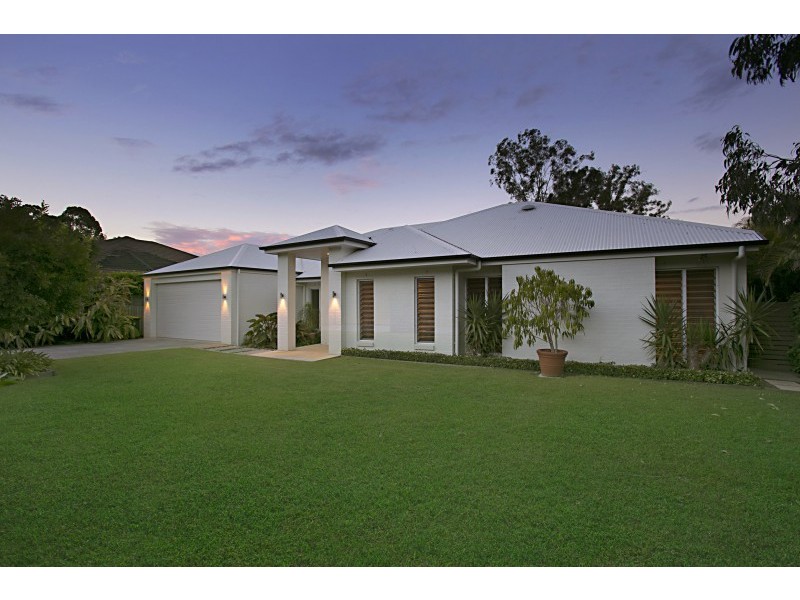 16 Barrygroves Court, Fig Tree Pocket QLD 4069
