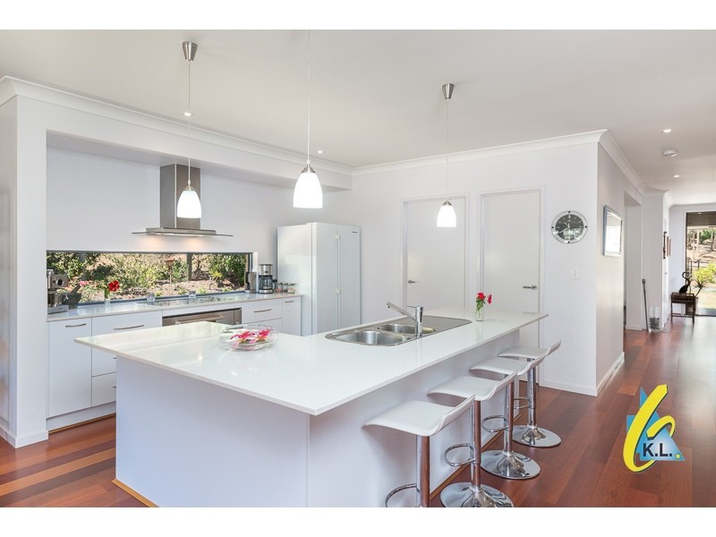 15 Jack Kerr Court, Mount Crosby QLD 4306