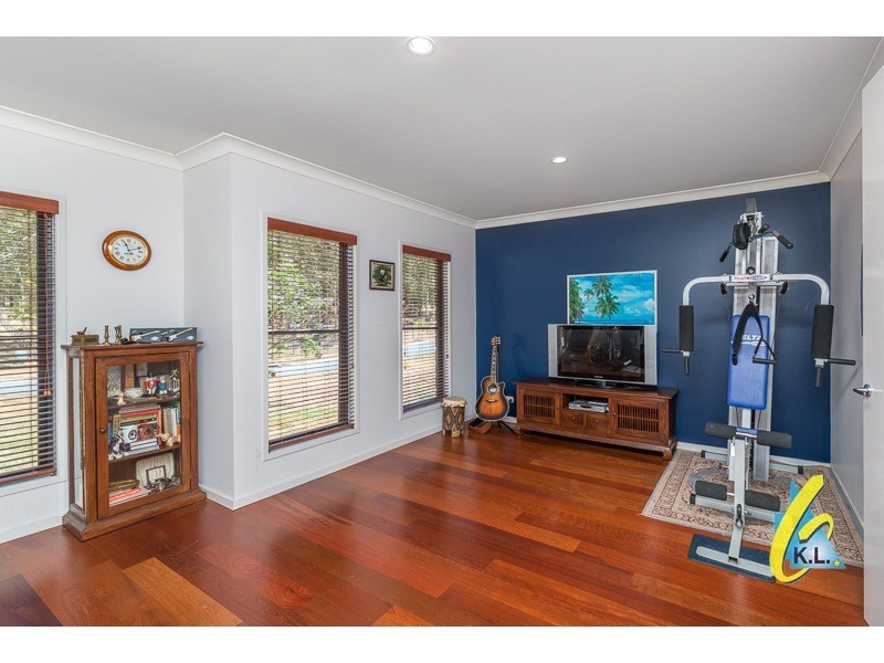 15 Jack Kerr Court, Mount Crosby QLD 4306