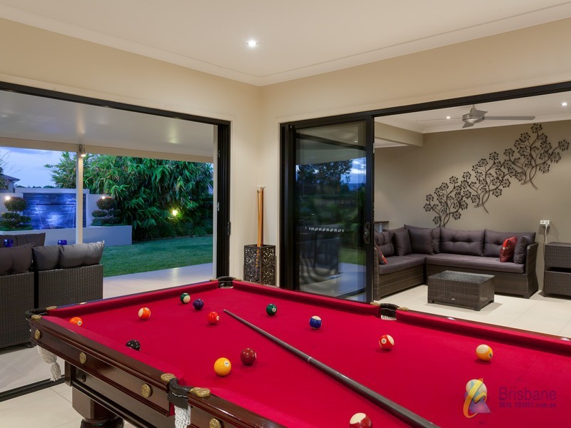 4 Redwood Street, Moggill QLD 4070