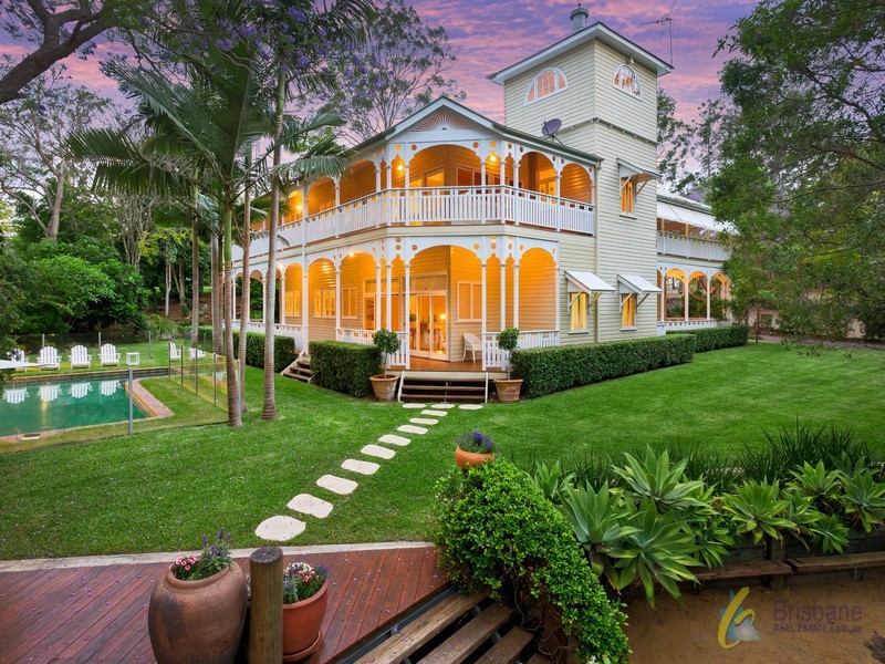 21 Jacaranda Avenue, Kenmore Hills QLD 4069