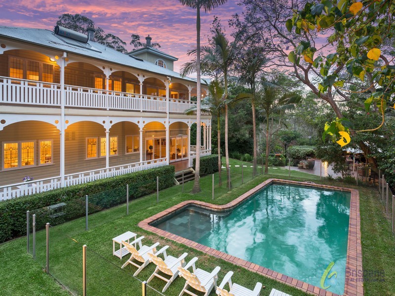 21 Jacaranda Avenue, Kenmore Hills QLD 4069