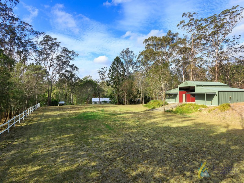 21 Jacaranda Avenue, Kenmore Hills QLD 4069