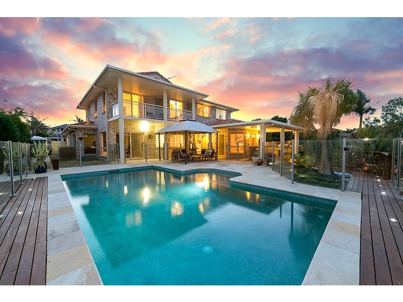 10 Newell Place, Westlake QLD 4074