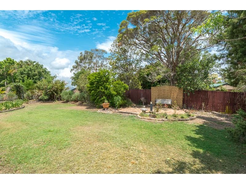 6 Softwind Court, Kenmore Hills QLD 4069