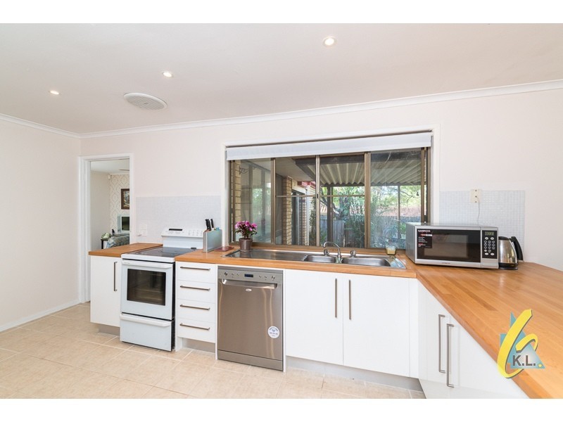 5 Carawah Court, Karana Downs QLD 4306