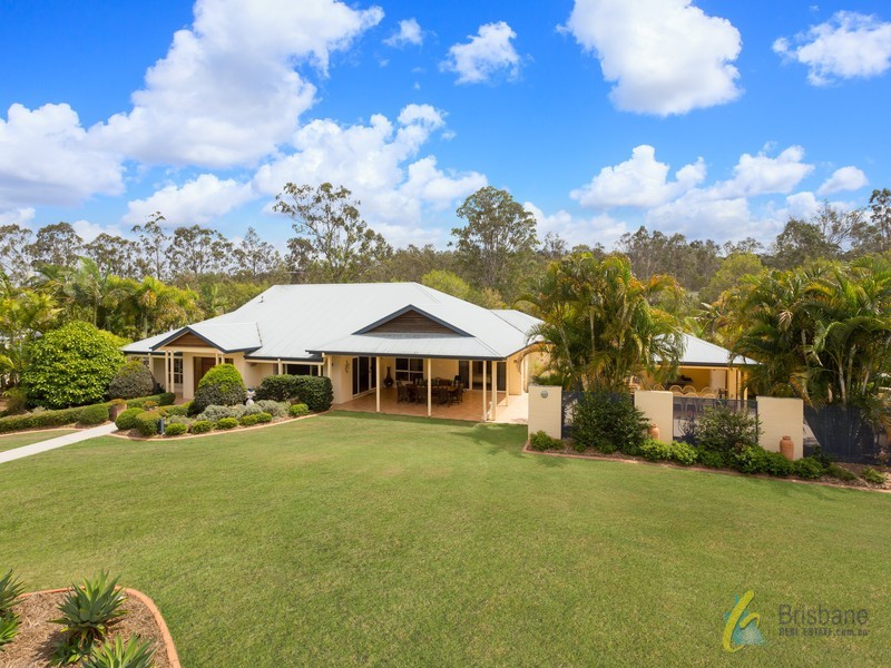 6 Castlereagh Place, Anstead QLD 4070