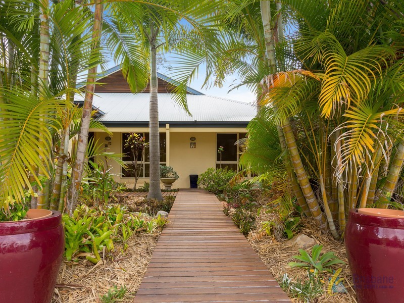 6 Castlereagh Place, Anstead QLD 4070