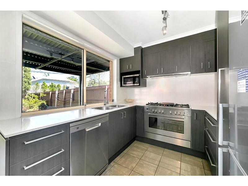 2 Murrell Street, Newmarket QLD 4051