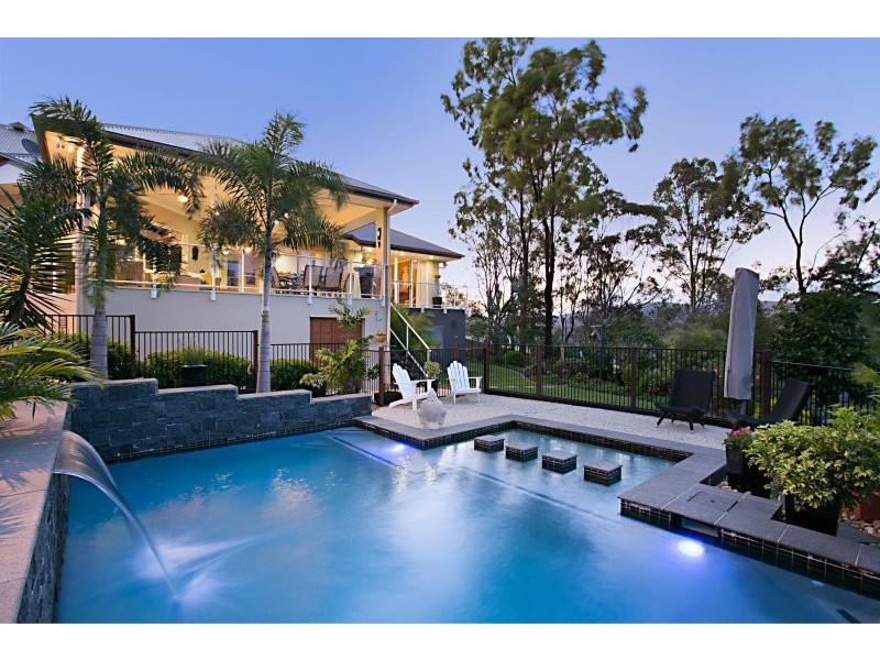 70 Olivia Pl, Pullenvale QLD 4069