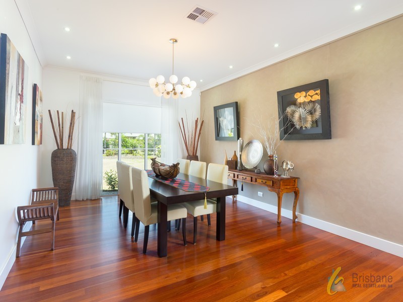 70 Olivia Pl, Pullenvale QLD 4069