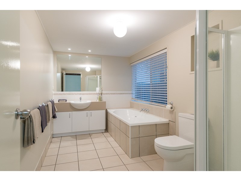 47 Twilight Street, Kenmore QLD 4069