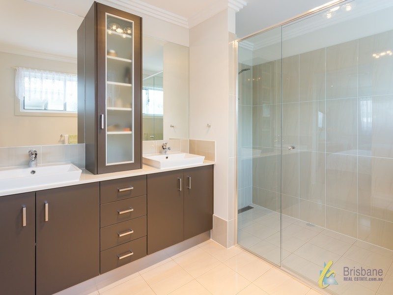 69 Feathertail Place, Wakerley QLD 4154