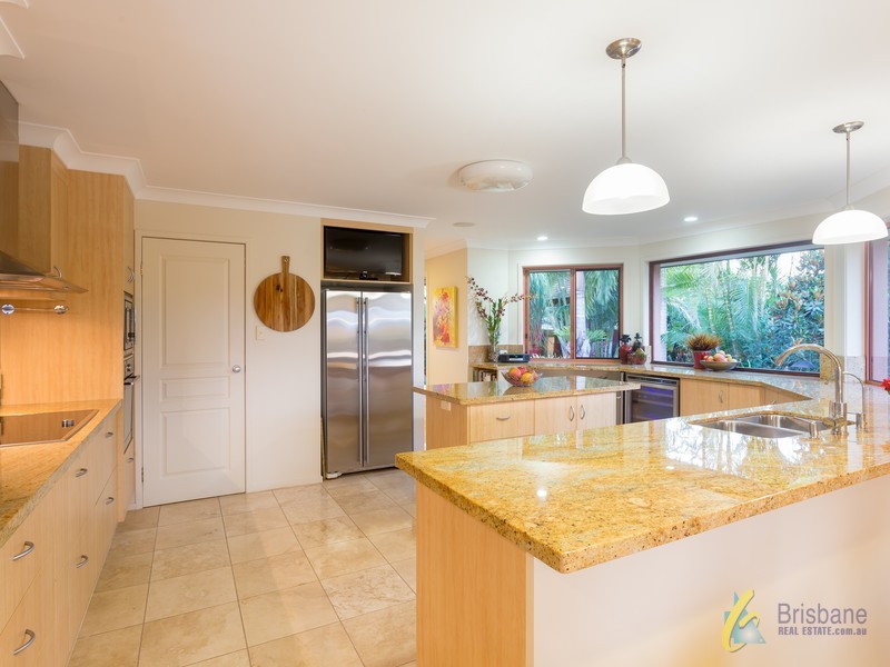 175 Brimblecombe Cct, Pullenvale QLD 4069