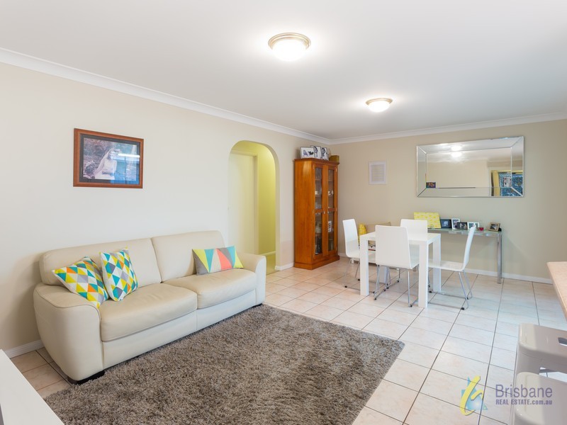 12 Apanie Street, Middle Park QLD 4074