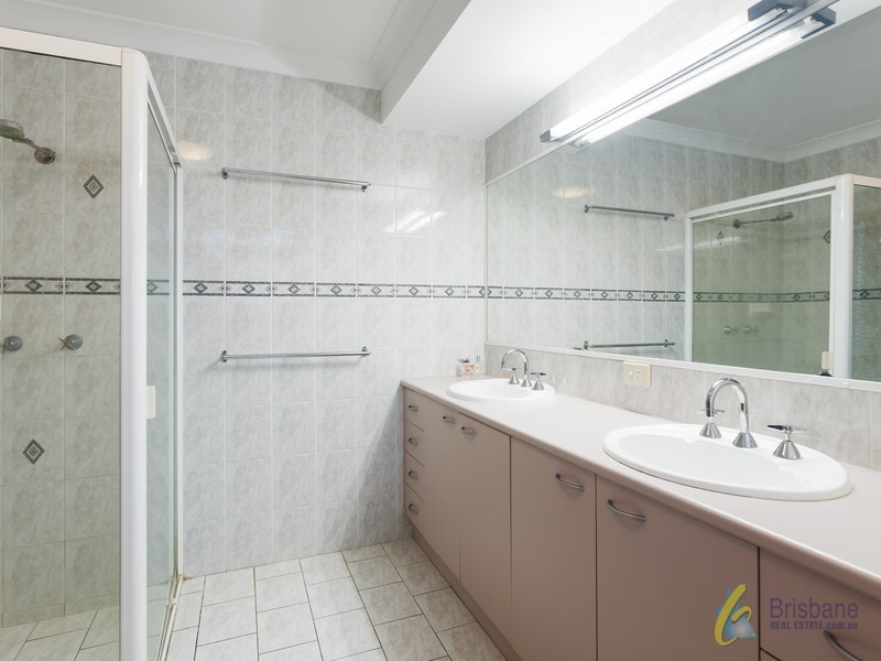 12 Apanie Street, Middle Park QLD 4074