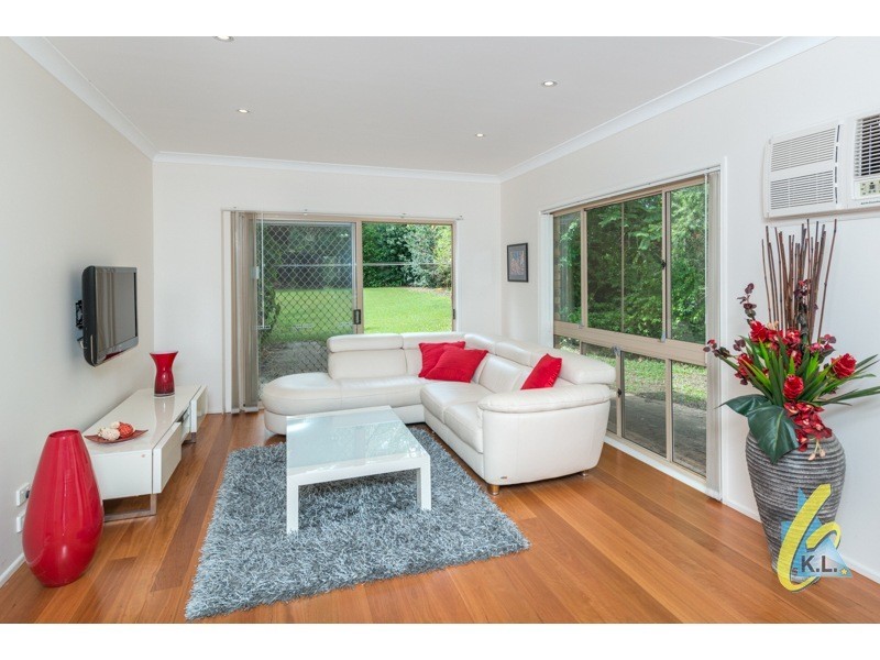 10 Wittonga Court, Karana Downs QLD 4306