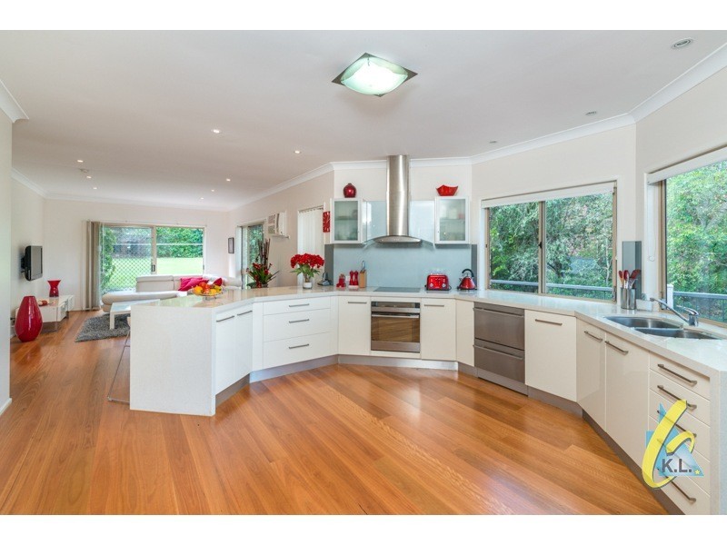 10 Wittonga Court, Karana Downs QLD 4306