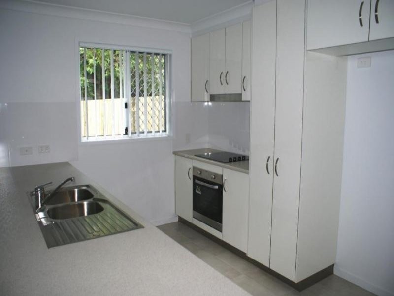 40 Brisbane Road, Dinmore QLD 4303