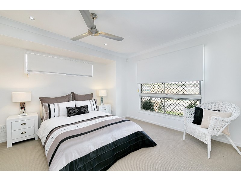 63 Fitzpatrick Cct, Augustine Heights QLD 4300