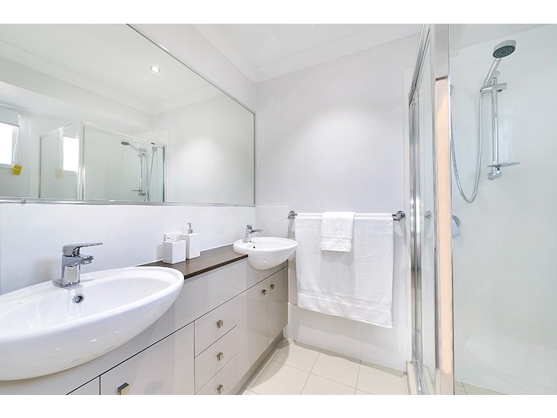 63 Fitzpatrick Cct, Augustine Heights QLD 4300