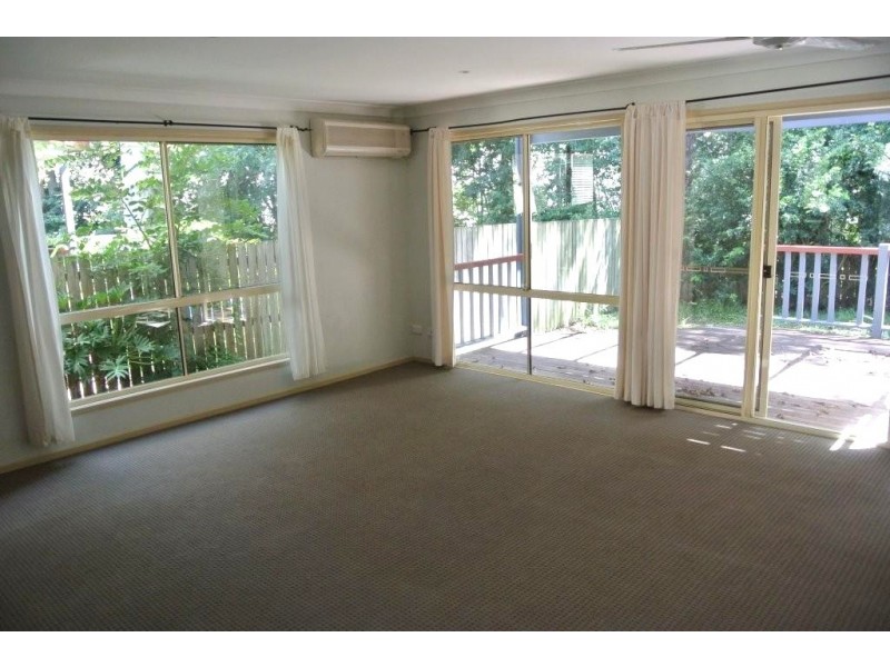 6/47 Newcomen, Indooroopilly QLD 4068