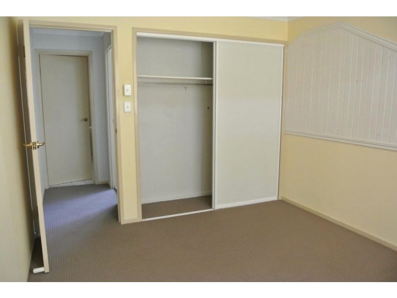 6/47 Newcomen, Indooroopilly QLD 4068