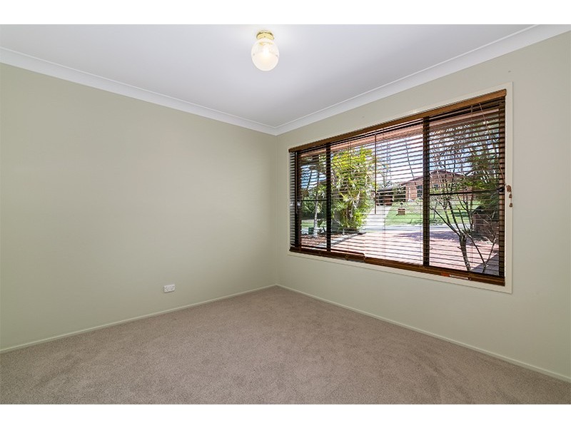 25 Hazelton Street, Riverhills QLD 4074