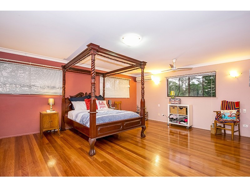 8 Okra Place, Bellbowrie QLD 4070