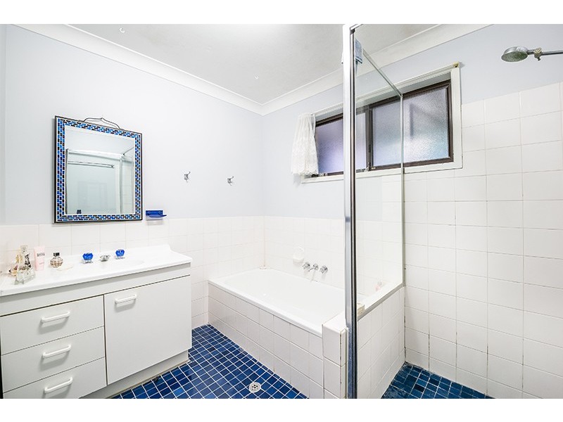 8 Okra Place, Bellbowrie QLD 4070