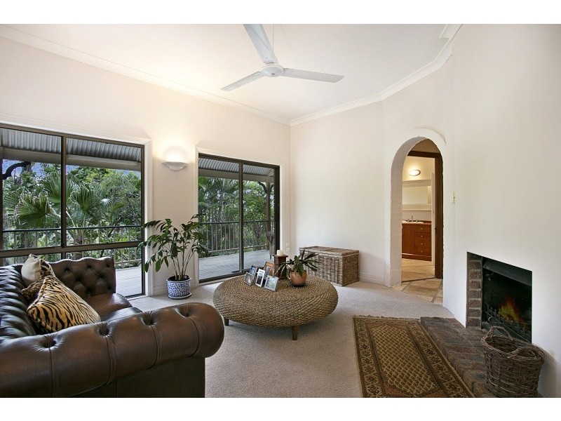 165 Huntingdale Street, Pullenvale QLD 4069