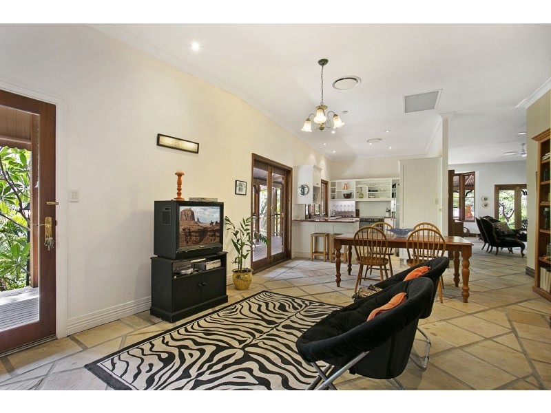 165 Huntingdale Street, Pullenvale QLD 4069