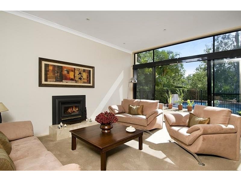 7 SAMUEL PLACE, Sinnamon Park QLD 4073