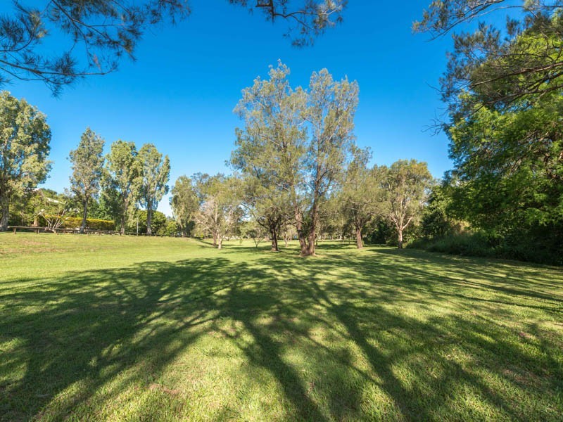 112 Greentrees Avenue, Kenmore Hills QLD 4069