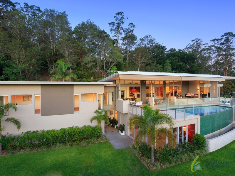 135 Airlie Road, Pullenvale QLD 4069