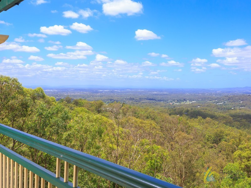 646 Haven Rd, Upper Brookfield QLD 4069