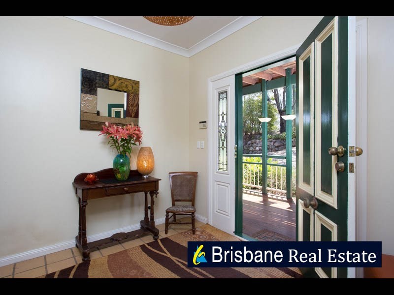 646 Haven Rd, Upper Brookfield QLD 4069